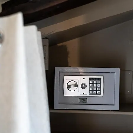 Attico Castiglione Apartment